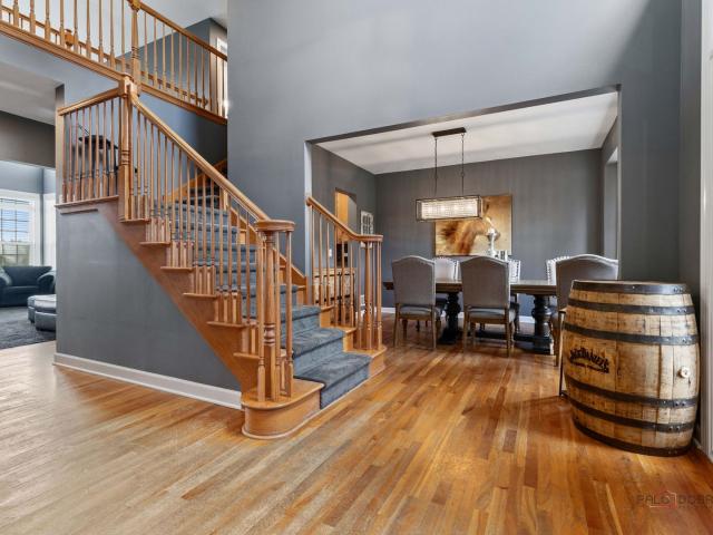 5 Kensington Court