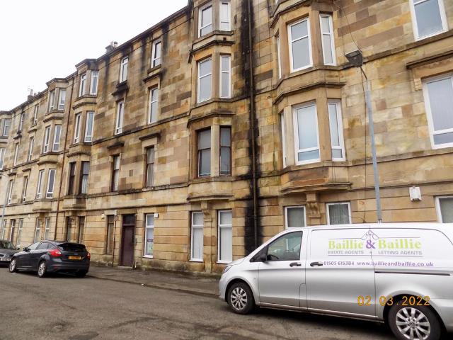 5 Kerr Street, Flat 0/2, Paisley, PA3. 2 bed flat to rent £725 pcm £167 pw