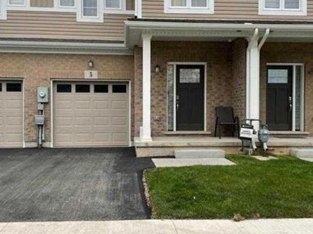 5 Lymburner Street, Pelham Fonthill, ON, L3B 5N5 house for lease | Listing ID X13529 | Royal LePage