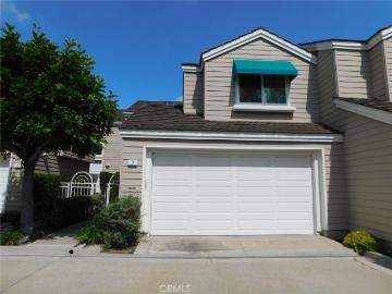 5 Lakefront, Irvine, CA 92604 | MLS #PW26094