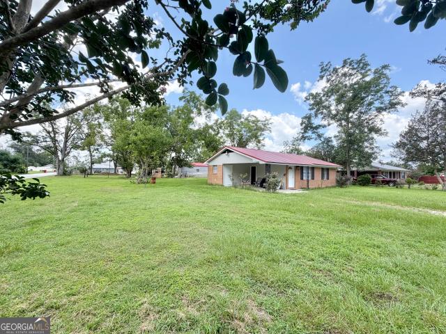 5 Lakeside Drive