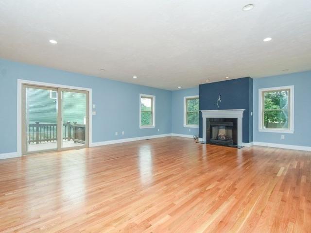 5 Lane Ave, Bedford, US, MA