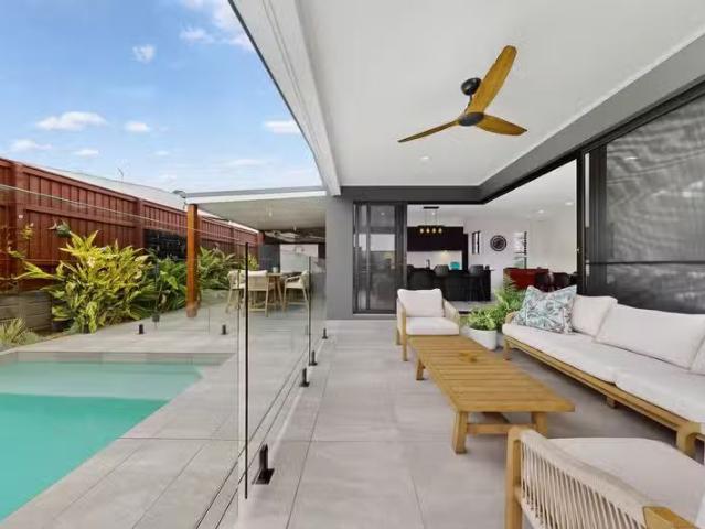 5 Latitude Place, PALMWOODS, QLD 4555 House for Rent