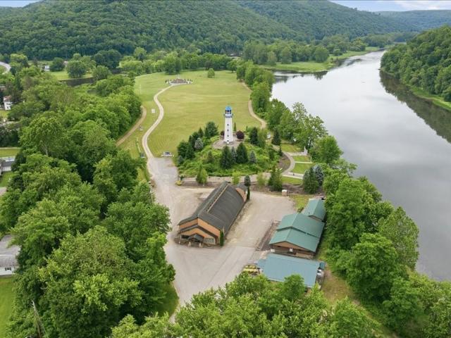 5 Lighthouse