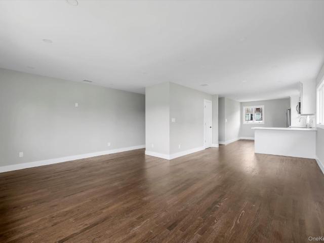 5 Linwood Road N
