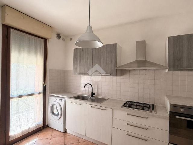 5 locali in affitto