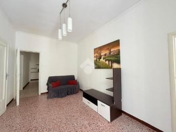 5 locali in affitto