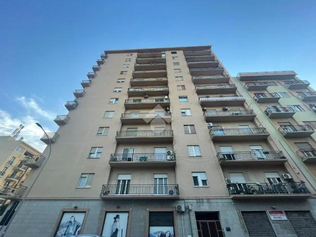 5 locali in affitto