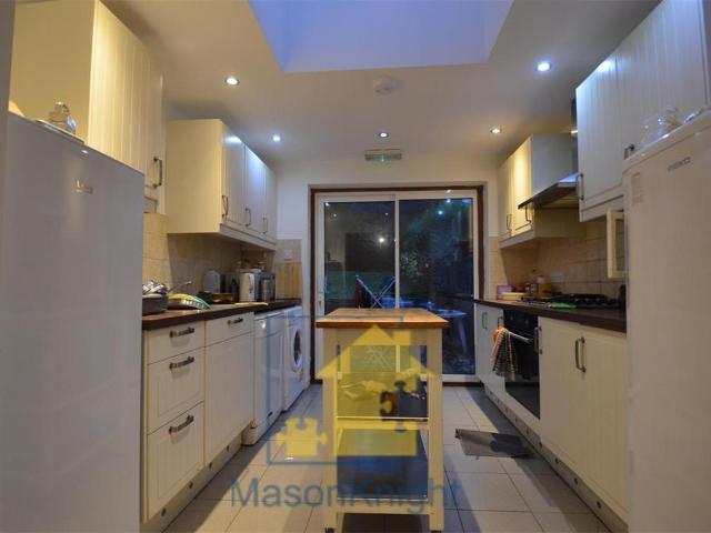 5 Lodge Hill Road, Metchley, B29 6NL, United Kingdom | 5 bed duplex for rent #136166280 | Rentberry
