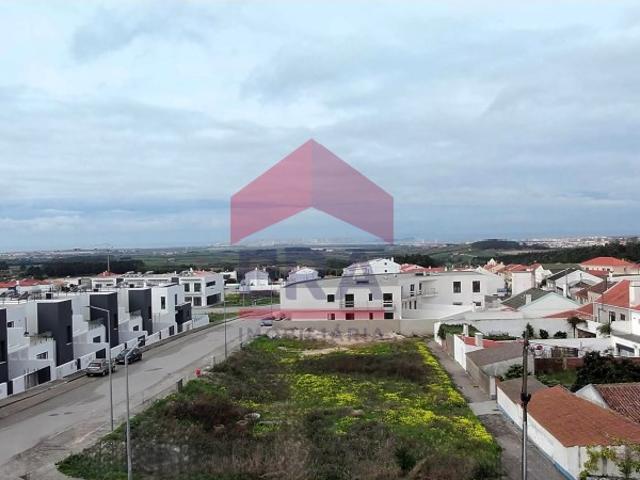5 lotes localizados em Casais de Mestre Mendo Peniche