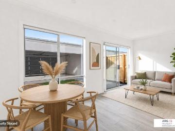 5 Pastel Lane, Wollert VIC 3750 Townhouse For Rent | Domain