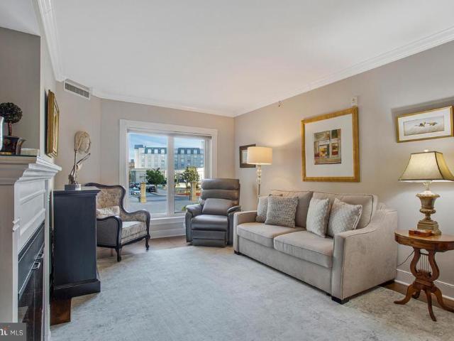5 Park Place # 202
