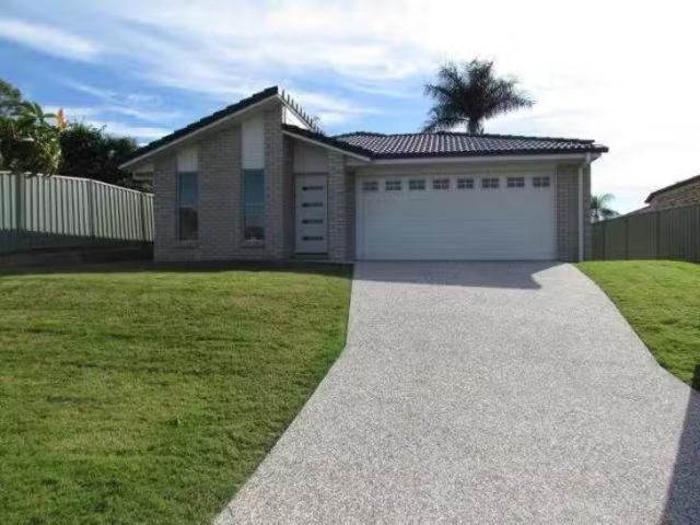 5 Parrey Court, Rothwell, QLD 4022
