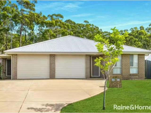 5 Peacehaven Way, SUSinteraction INLET House for rent Listed.