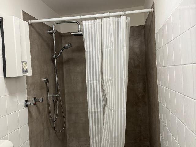 5 person apartment, furnished apartment, accommodation for fitters, Monteur