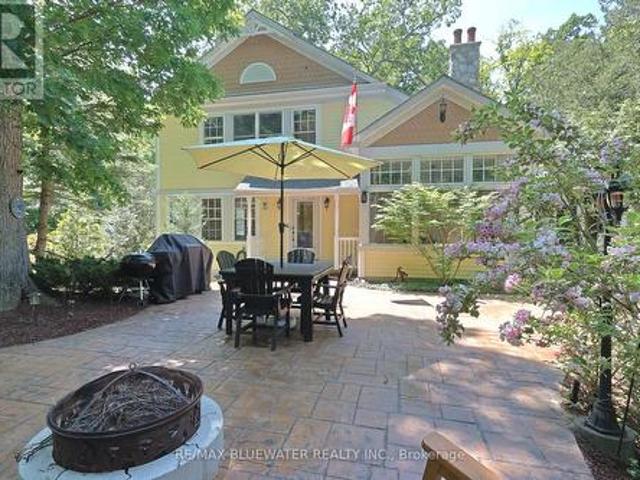 5 Phillip Street, South Huron Stephen, ON, N0M 1T0 house for sale | Listing ID X13642 | Royal LePage