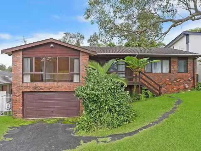 5 Phillip Road, St Ives Chase, NSW 2075