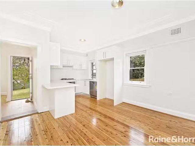 5 Phoenix Ave, CONCORD WEST House for rent Listed by Rakan Ra.