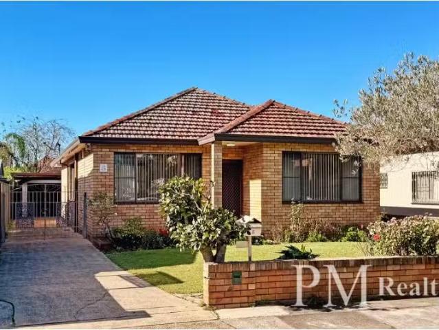 5 Picton Street, Mascot House for rent Listed by Szilvia Szec.