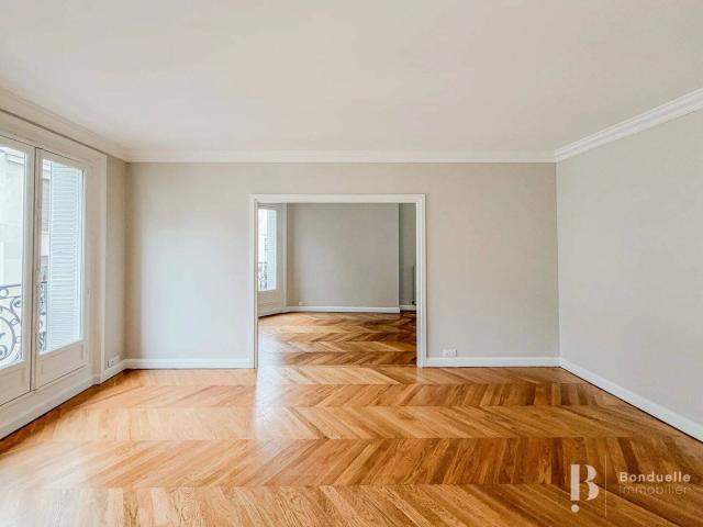 5 PIÈCES 146,6 M2 RUE PERGOLÈSE PARIS 16 BALCON PARKING