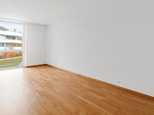 5 pièces au 1er étage, au sein d'un quartier MINERGIE familiale