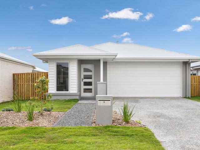 5 Pimelea Way, NIKENBAH, QLD 4655
