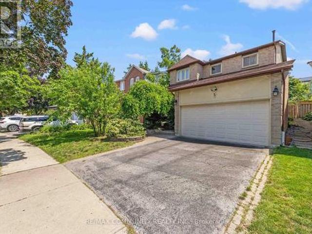 5 Plowman Drive, Ajax, ON, L1S 6R7 house for sale | Listing ID E13571 | Royal LePage
