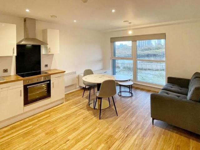 5 Pomona Strand, Old Trafford, Manchester M16 2