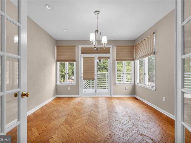 5 Promenade Place