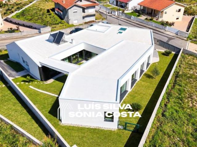 5 quarto, Santa Maria da Feira Aveiro 100702400