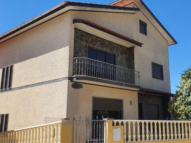 5 quarto, Santarém Ferreira do Zêzere 2240 98918445