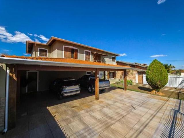 5 quartos 3 suítes | Piscina aquecida com hidro | Varanda gourmet | 7 vagas EXCELENTE LOCALIZAÇÃO