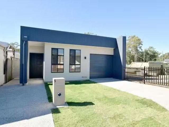 5 Quest Lane, Clinton, QLD 4680