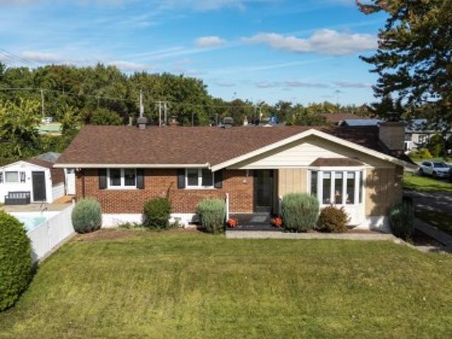 5 Rue Paquette, Salaberry De Valleyfield, QC, J6S 6A5 house for sale | Listing ID 22182 | Royal LePage