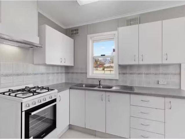 5 Ramu Place, WHALAN House for rent Listed by Nick Giles of C.