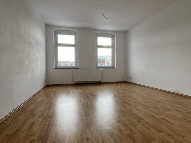 5 Raumwohnung im 2. OG in ruhiger Lage