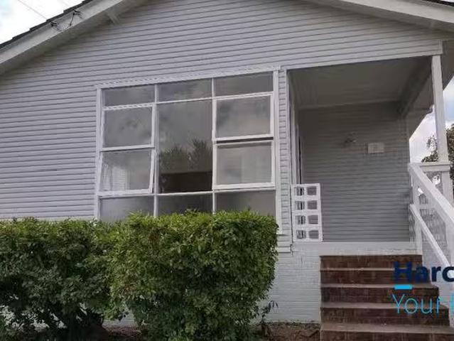5 Redwood Street, BLACKTOWN, NSW 2148 House for Rent