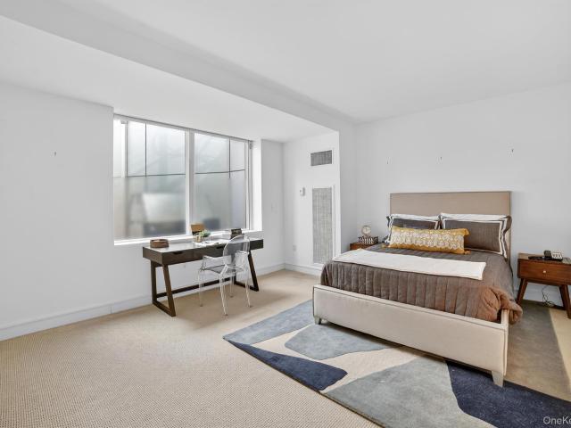 5 Renaissance Square, Unit 10G, White Plains, NY 10601 | MLS #954915