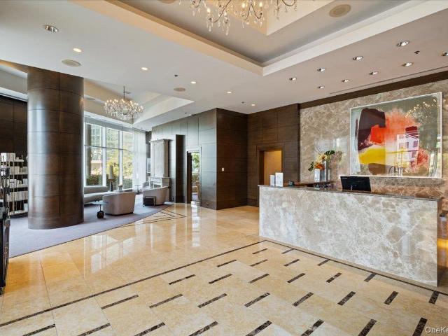 5 Renaissance Square PH 3E