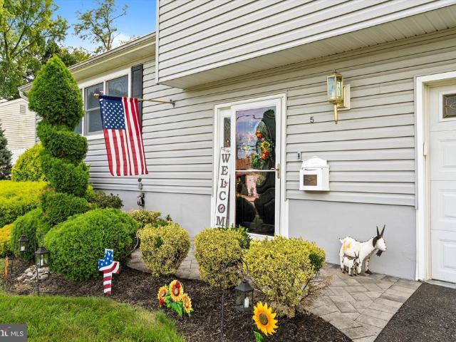 5 Ridgeview Road