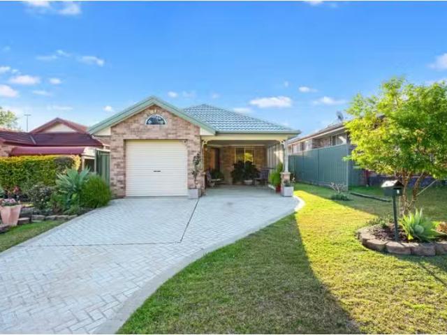 5 Rippon Close, COFFS HARBOUR House for rent Listed by Jodie.