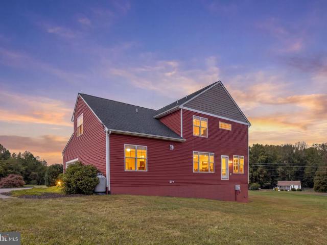 5 River Bend Drive