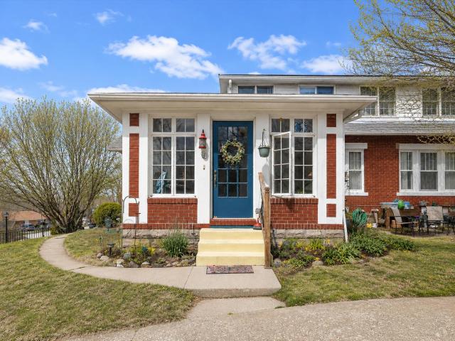 5 riverside dr