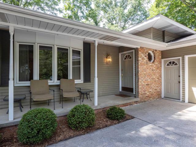 5 Robin Court