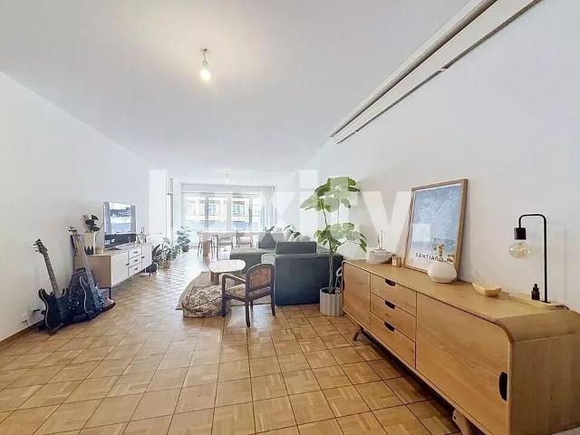 5 room apartment Champel