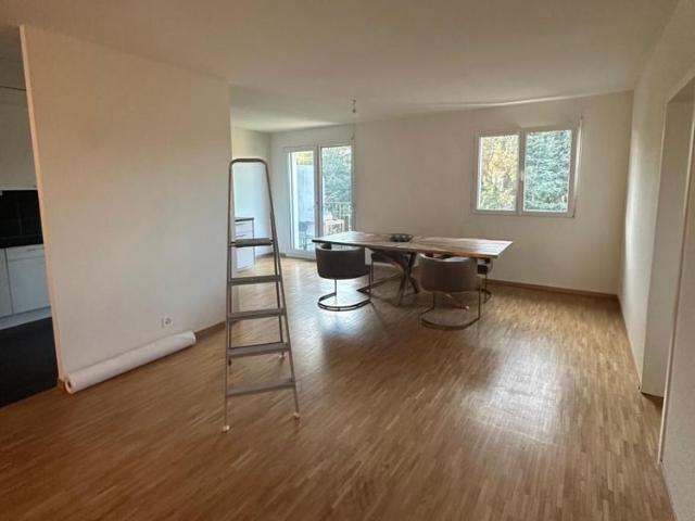 5 room apartment in Perly