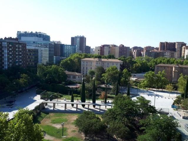 5 room luxury Apartment for rent in Zaragoza, Aragon