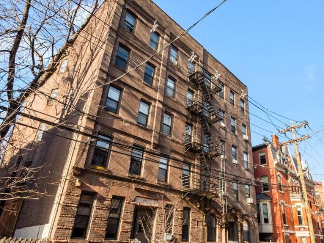 5 room luxury Detached House for rent in 299 Barrow St, Jersey City, Hudson County, New Jersey