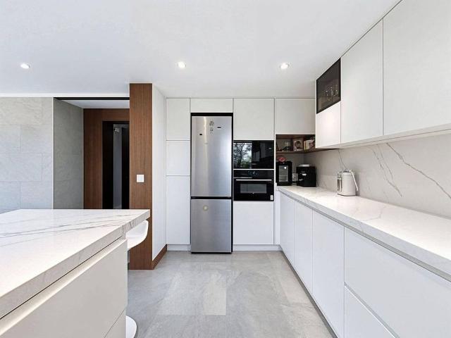 5 room luxury House for rent in Godella, Valencia