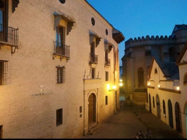 5 room luxury House for rent in Seville, Spain